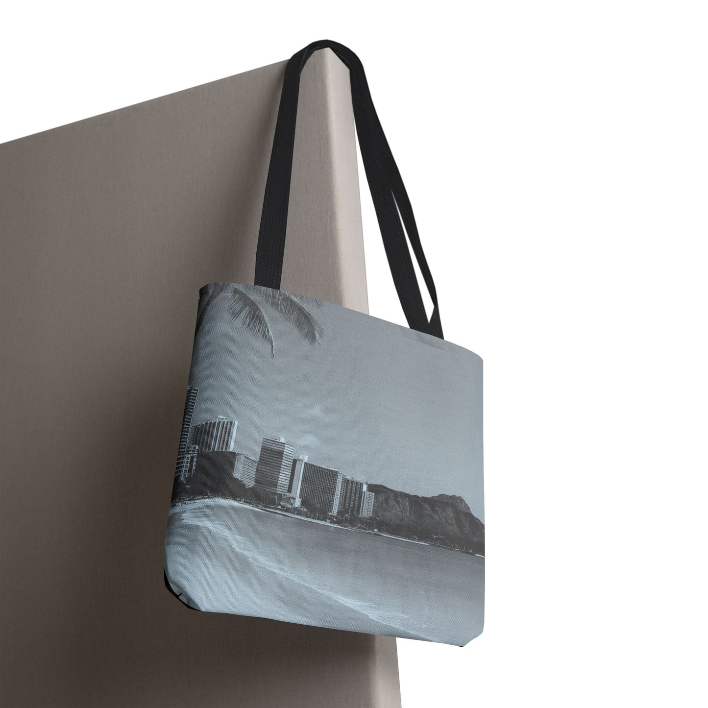 Mili Mili Photo Tote – Monochrome Diamond Head