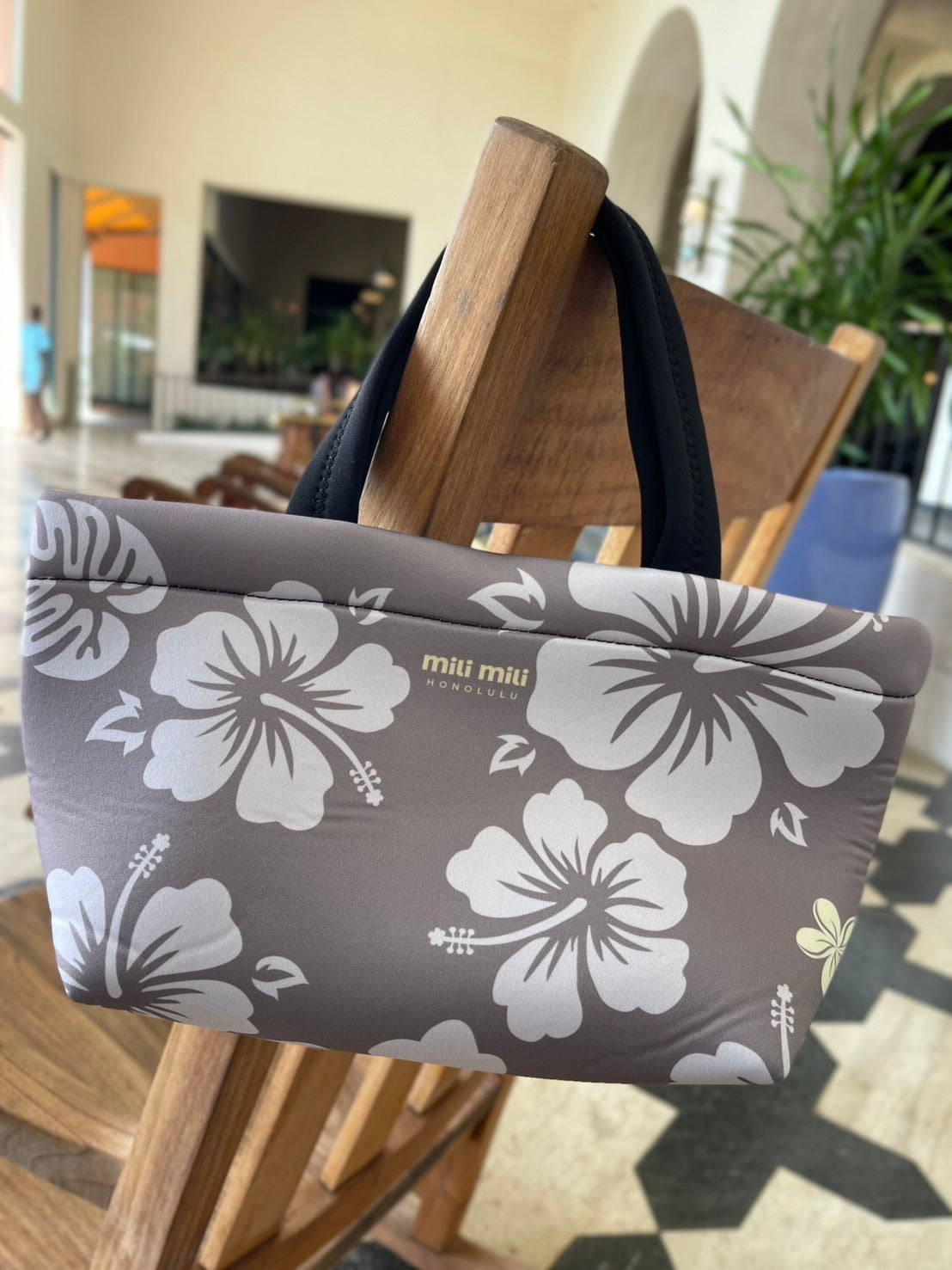 Mili Mili Chill Tote - Moana Taupe